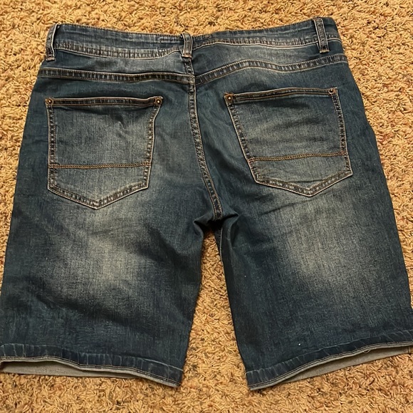 Jean shorts - Picture 2 of 2
